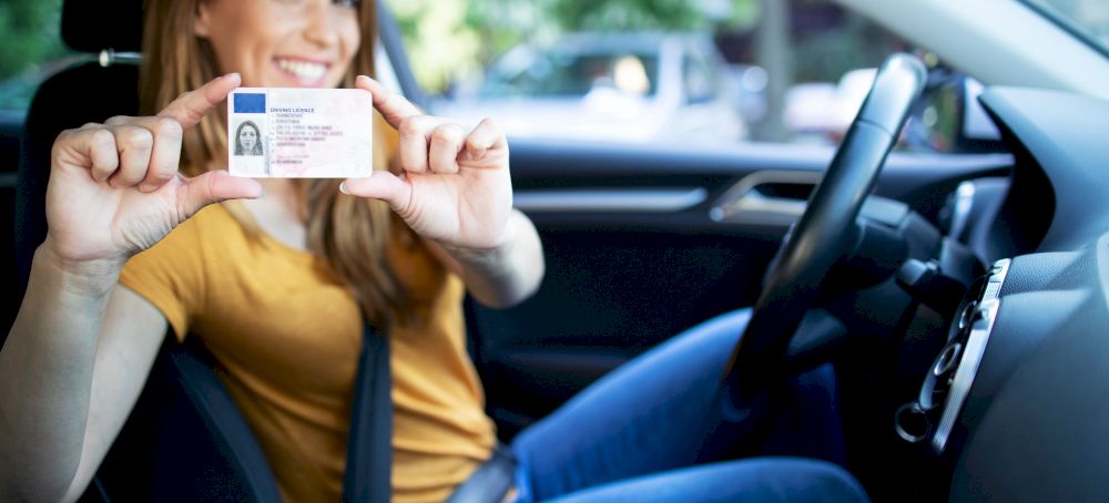 Alquiler de coches y permisos de conducir: Lo que necesita saber